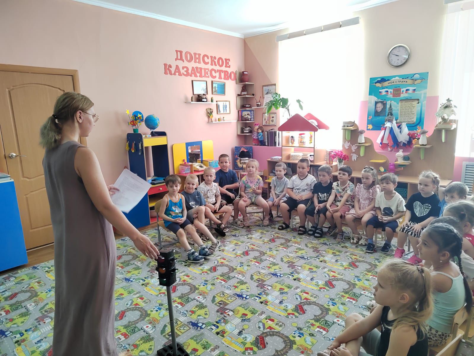 Фото6_05.08.2025_Библиофорсаж_Светофор_и_его_компания.jpeg