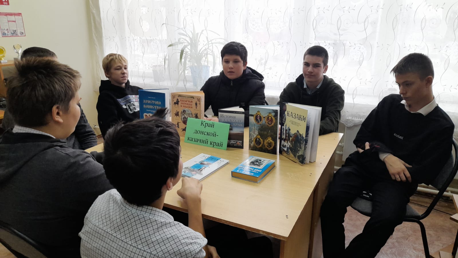 Фото 1. 19.12.2024 Беседа Купола на Дону кроют Золотом в Кутейниковском отделе