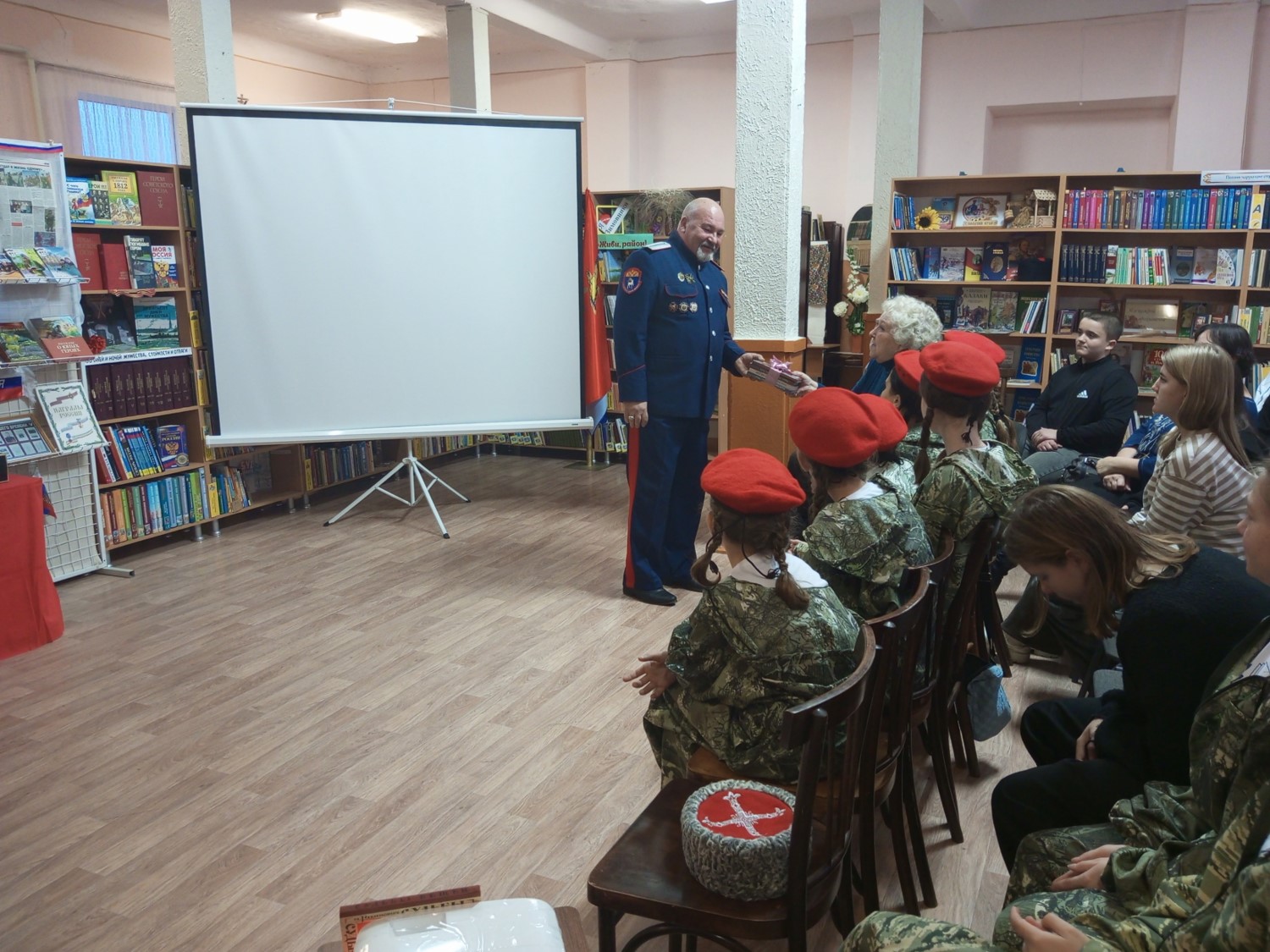 Фото 3. 05.12.2024 Тематическая встреча Служили Родине как сердцу было велено. ДБ