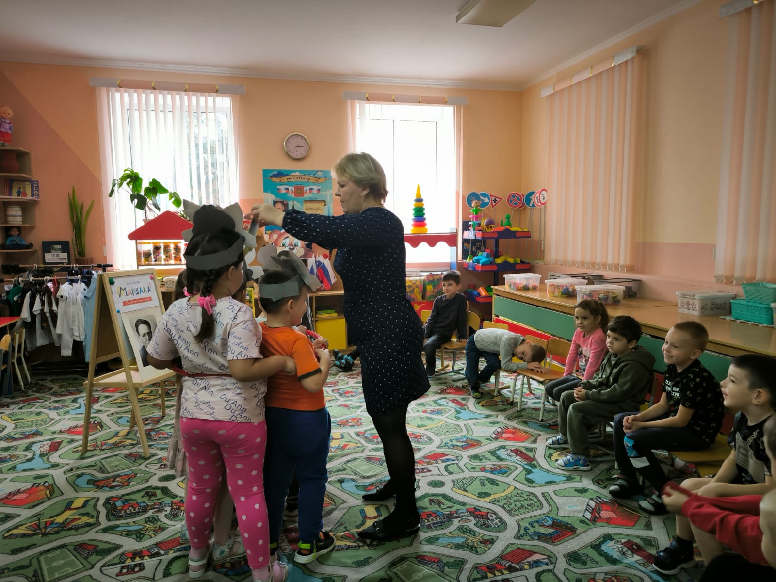 Фото 7. 24.10.2024 Литературная игра Читают дети про всё на свете. ДБ