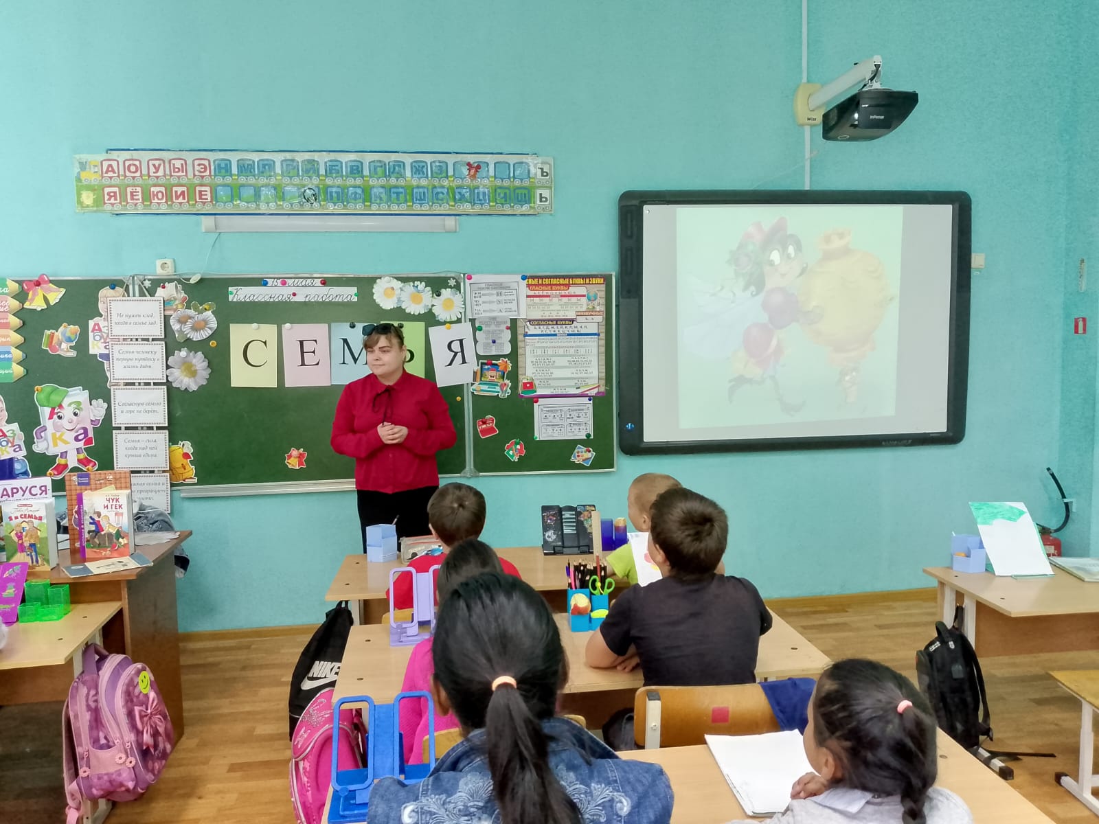 Фото 3. 15.05.2024 Литературная игра конкурс Папа мама я книжкины друзья. ДБ