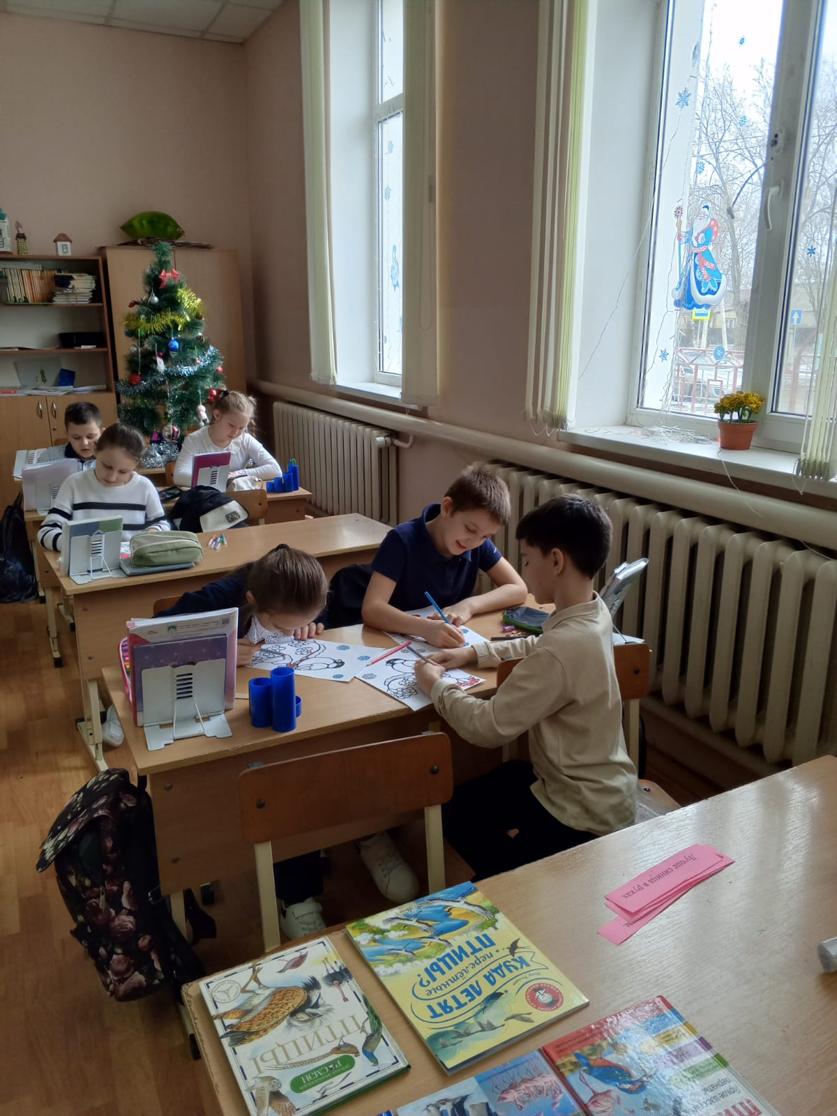 Фото 3. 15.01.2025 Экологический час Птицам будем помогать нашу зиму зимовать. ДБ