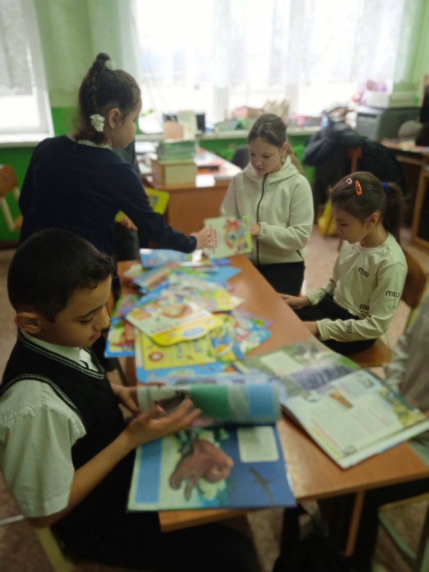 Фото 3 14.02.2025 Книжное рандеву Путешествие в страну непрочитанных книг в Глубочанском отделе