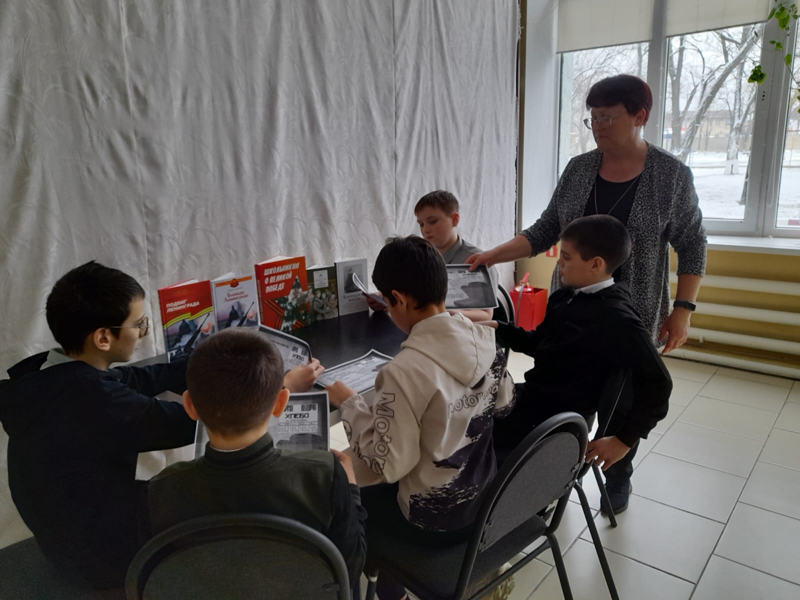 фото 2 27.01.2025 Урок мужества Вспомним подвиг Ленинграда в Зимовниковском отделе