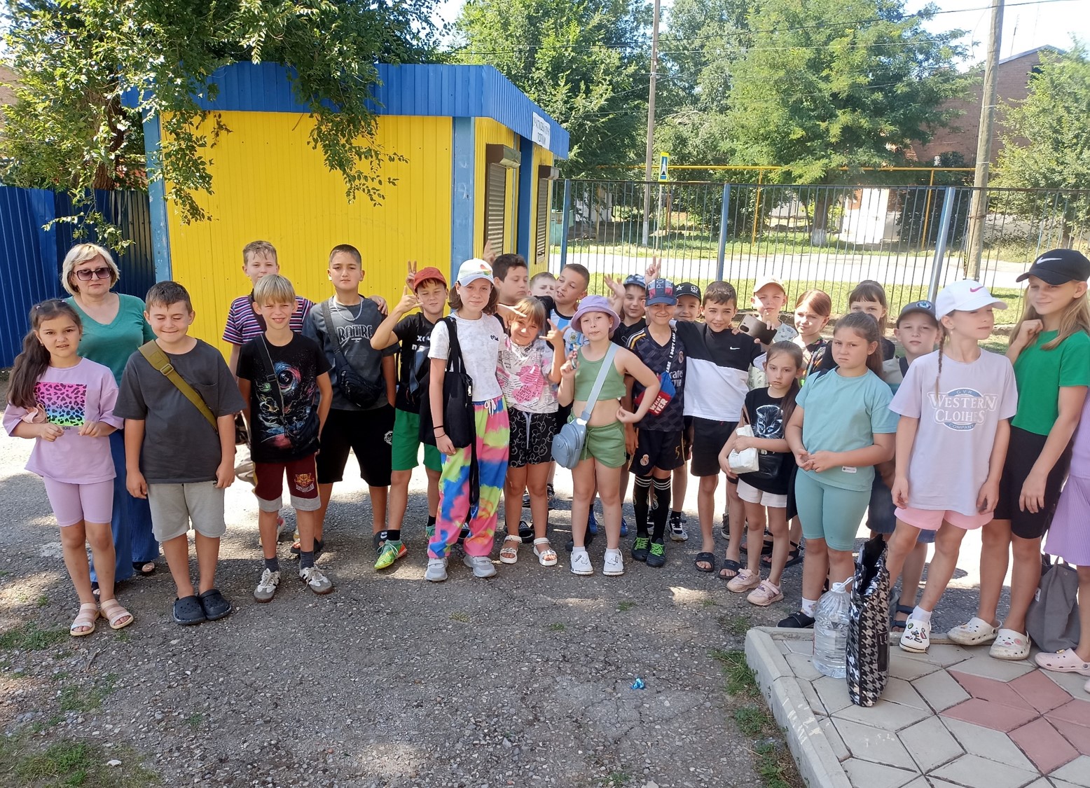 Фото 3 04.07.2025 Литературнопознавательный час с элементами игры Наши знакомые насекомые в ПМК 8 отделе