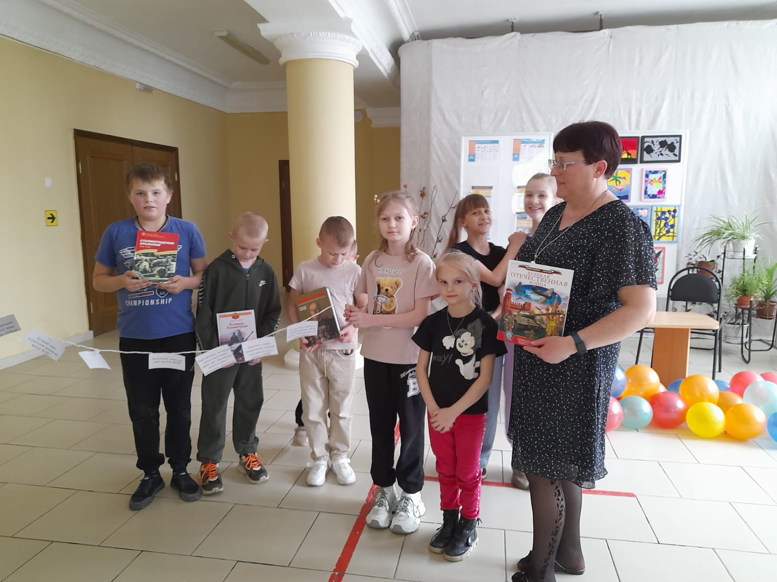 Фото 5 24.03.2025 Праздничная программа В гостях у Книжной Королевыв Зимовниковском отделе