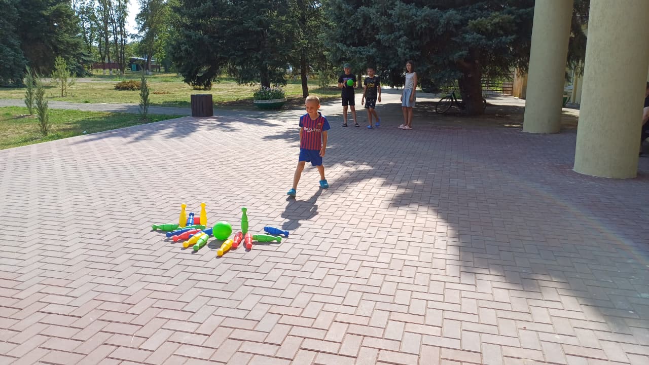 Фото_4_16.07.2025_Развлекательная_программа_Пусть_всегда_будет_мир_в_Камышевском_отделе.jpeg