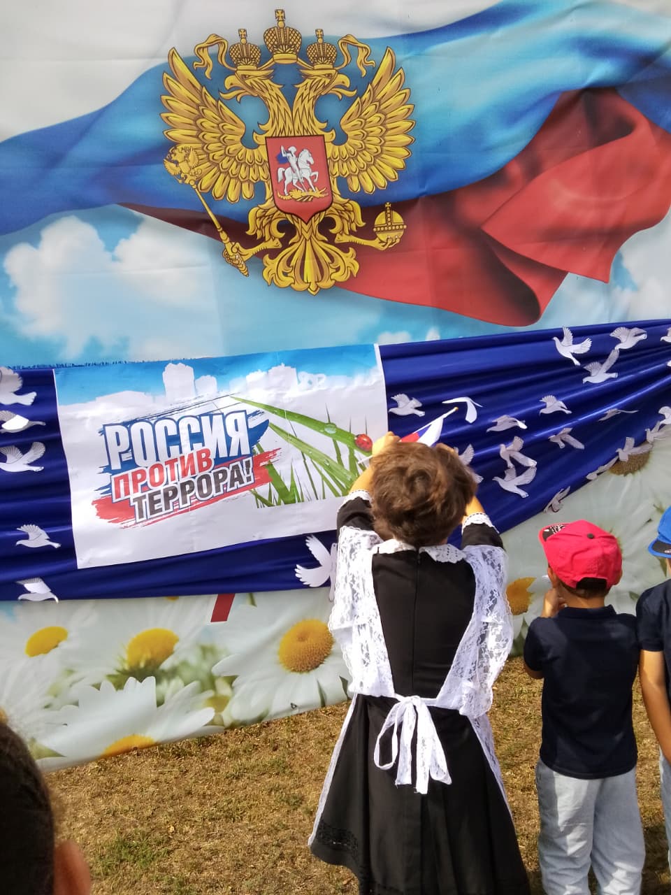Фото_7_03.09.2025_Урок-реквием_Эхо_Бесланской_печали_в_Мокрогашунском_отделе.jpeg