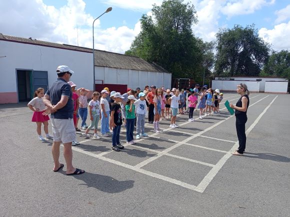 фото_5_17.06.2025_Урок_безопасности_Соблюдаешь_правила_-прступаешь_правиьно.jpg